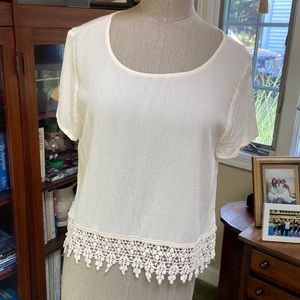 Short sleeve top